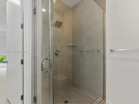 529 SW 11th Street Miami FL 33129