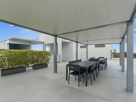 529 SW 11th Street Miami FL 33129