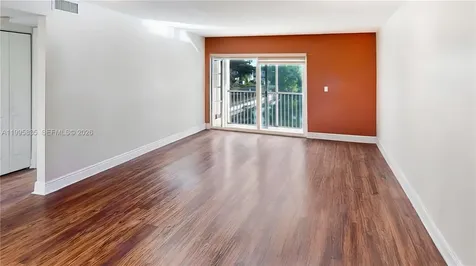 21121 SW 85th Avenue Cutler Bay FL 33189