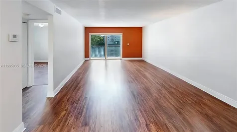 21121 SW 85th Avenue Cutler Bay FL 33189
