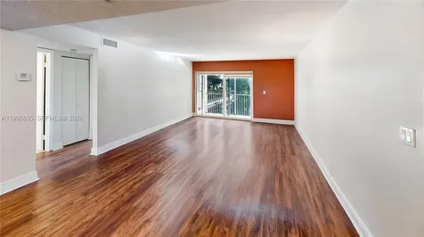 21121 SW 85th Avenue Cutler Bay FL 33189