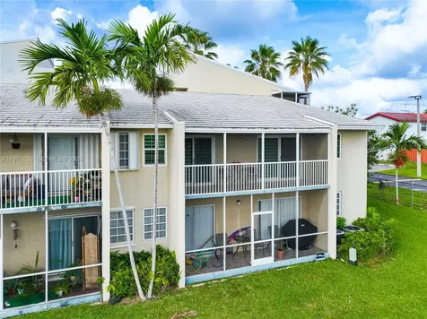 21121 SW 85th Avenue Cutler Bay FL 33189
