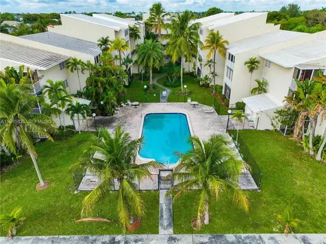 21121 SW 85th Avenue Cutler Bay FL 33189