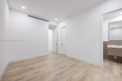3164 Plaza Street Coconut Grove FL 33133