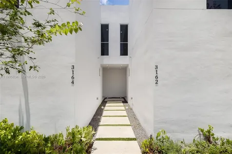 3164 Plaza Street Coconut Grove FL 33133