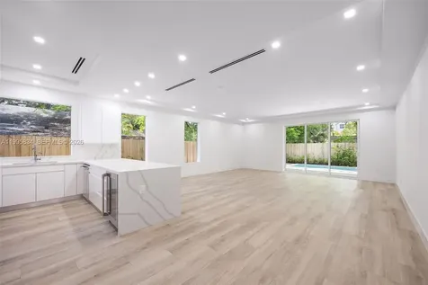 3164 Plaza Street Coconut Grove FL 33133