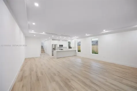 3164 Plaza Street Coconut Grove FL 33133