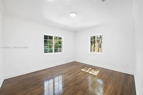1545 Meridian Avenue Miami Beach FL 33139