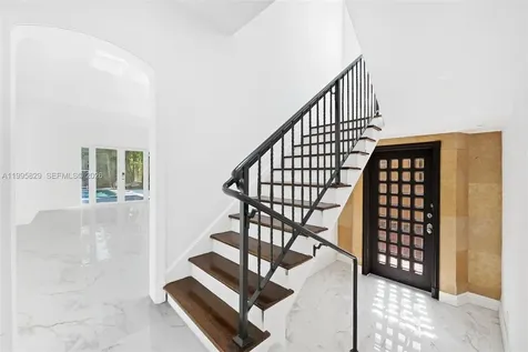 1545 Meridian Avenue Miami Beach FL 33139