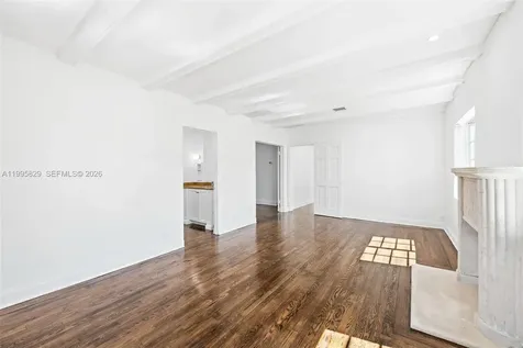 1545 Meridian Avenue Miami Beach FL 33139