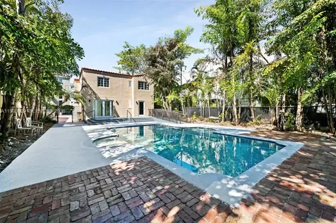 1545 Meridian Avenue Miami Beach FL 33139