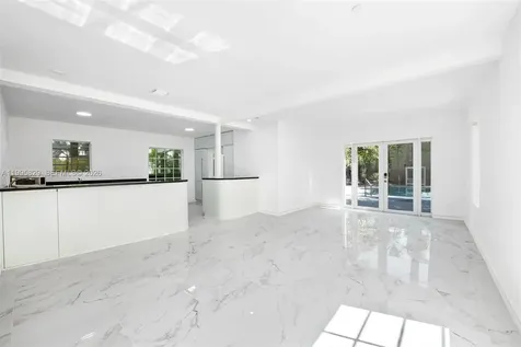 1545 Meridian Avenue Miami Beach FL 33139