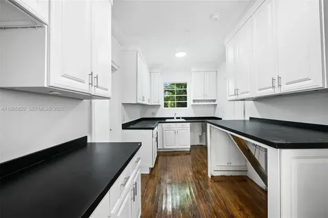 1545 Meridian Avenue Miami Beach FL 33139