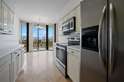 3640 Yacht Club Drive Aventura FL 33180