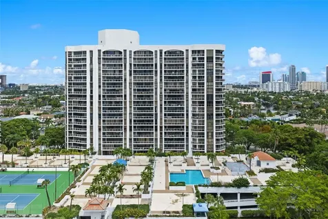 3640 Yacht Club Drive Aventura FL 33180