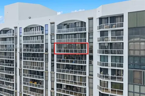 3640 Yacht Club Drive Aventura FL 33180
