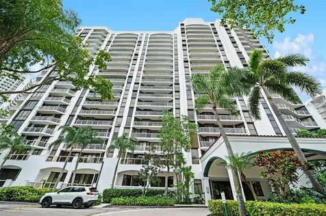 3640 Yacht Club Drive Aventura FL 33180