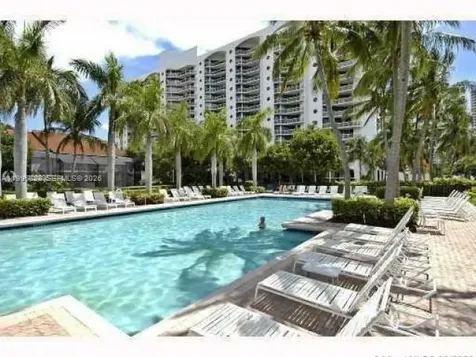 3640 Yacht Club Drive Aventura FL 33180