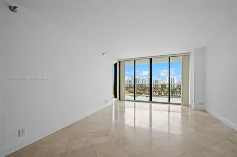 3640 Yacht Club Drive Aventura FL 33180
