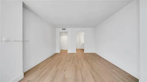 555 NE 34th Street Miami FL 33137