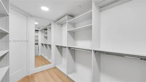 555 NE 34th Street Miami FL 33137