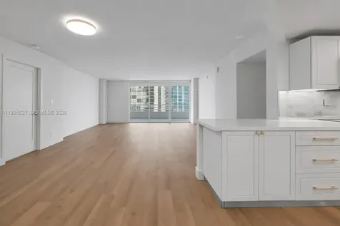 555 NE 34th Street Miami FL 33137