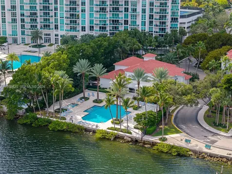 3245 NE 184th Street Aventura FL 33160
