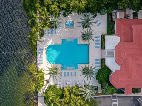 3245 NE 184th Street Aventura FL 33160