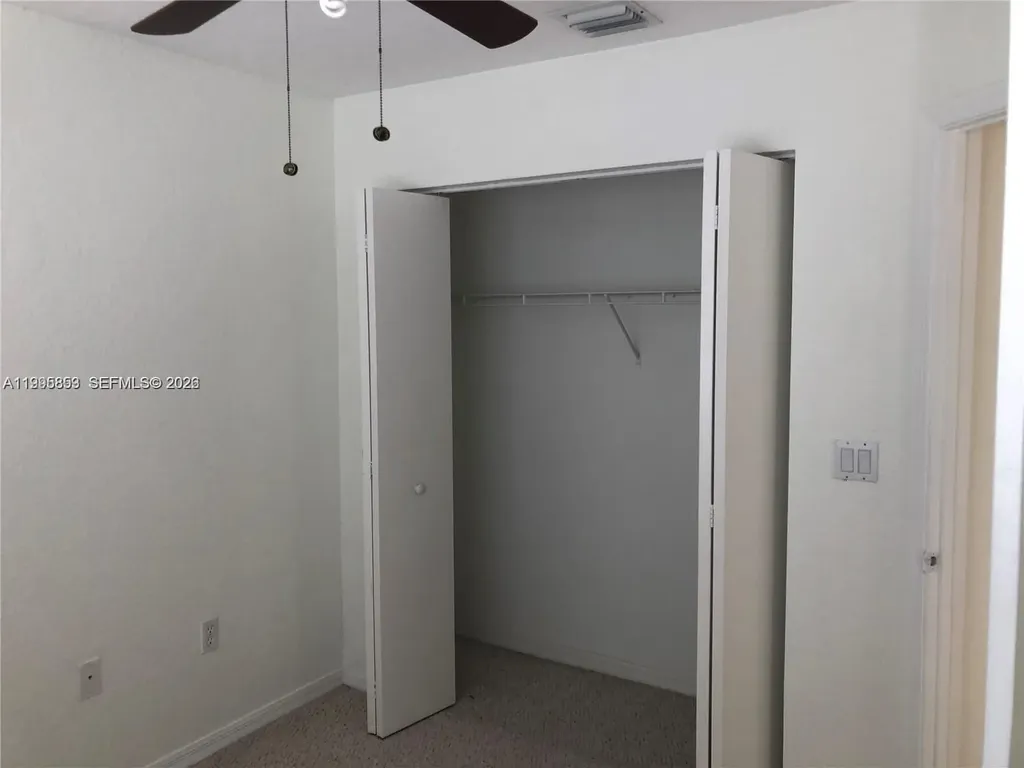 157 Hidden Ct Road Hollywood FL 33023