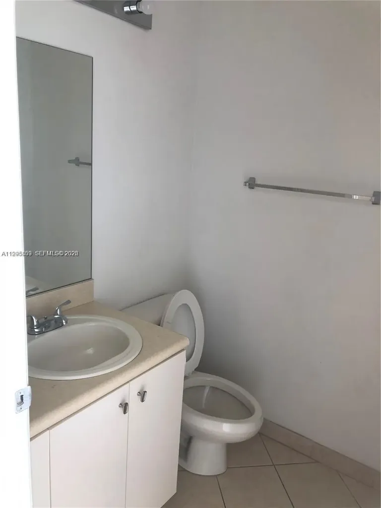 157 Hidden Ct Road Hollywood FL 33023
