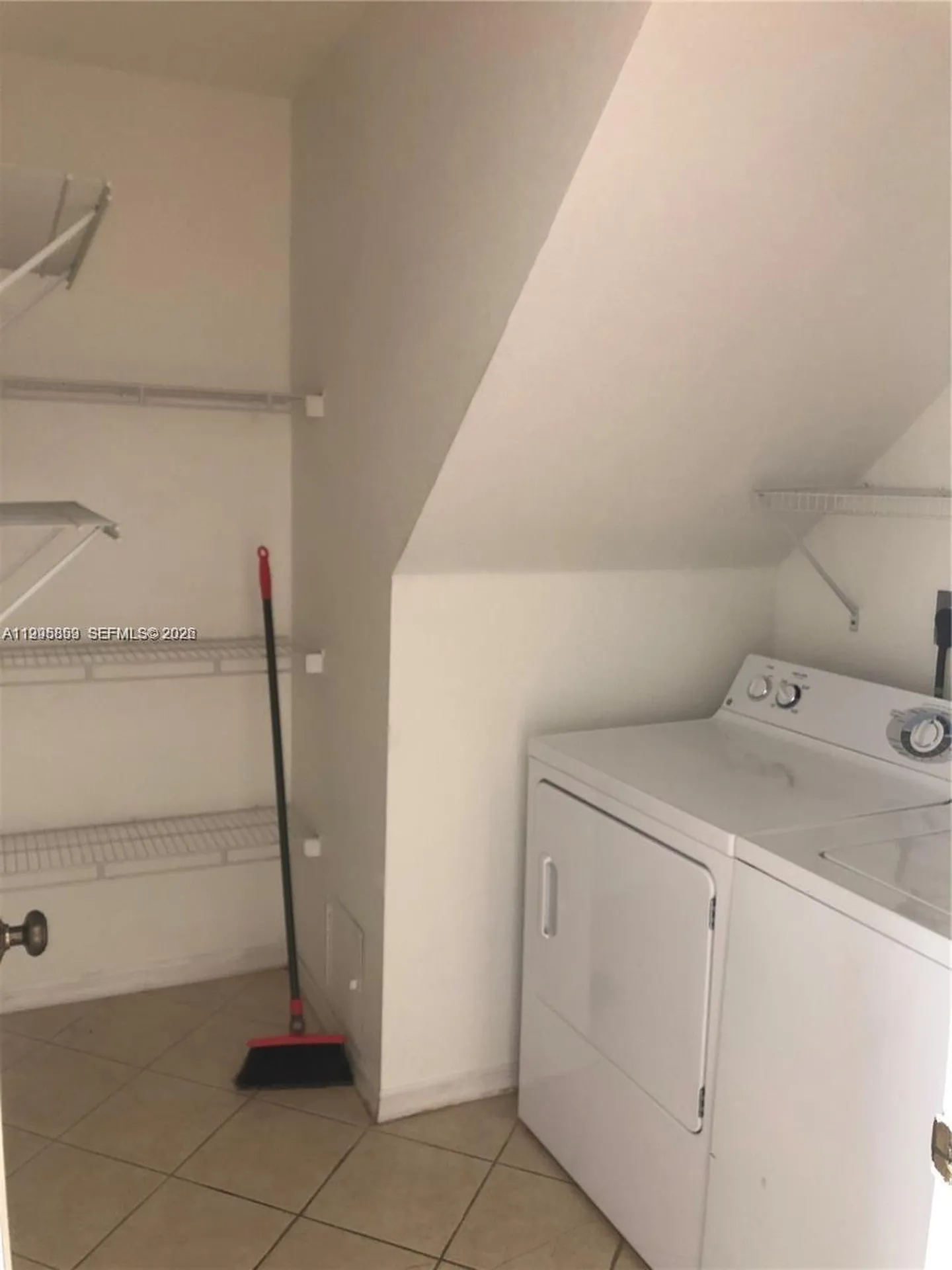 157 Hidden Ct Road Hollywood FL 33023