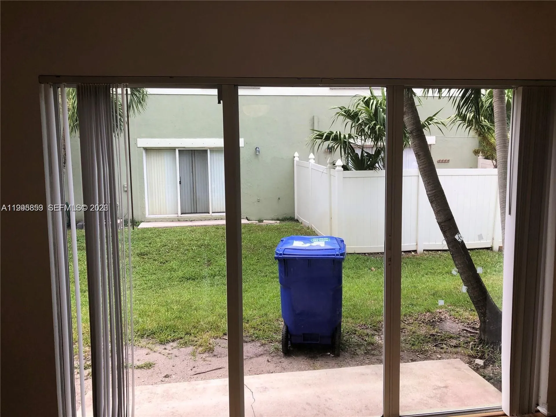 157 Hidden Ct Road Hollywood FL 33023