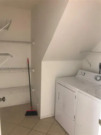 157 Hidden Ct Road Hollywood FL 33023