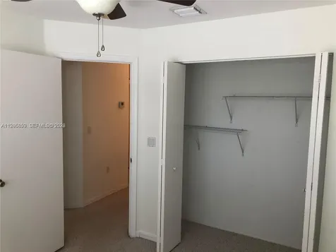 157 Hidden Ct Road Hollywood FL 33023