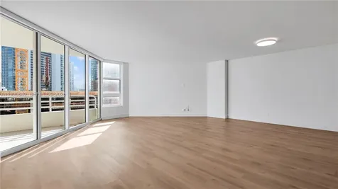 555 NE 34th Street Miami FL 33137