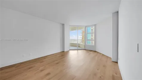 555 NE 34th Street Miami FL 33137