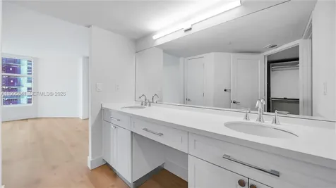 555 NE 34th Street Miami FL 33137
