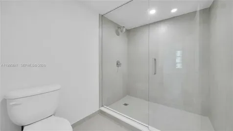 555 NE 34th Street Miami FL 33137