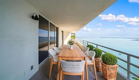 555 NE 34th Street Miami FL 33137