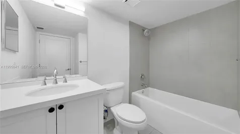 555 NE 34th Street Miami FL 33137