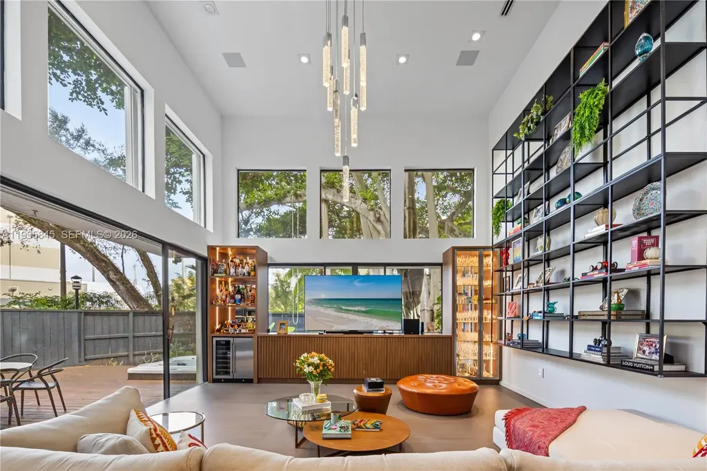 4002 Kumquat Avenue Miami FL 33133