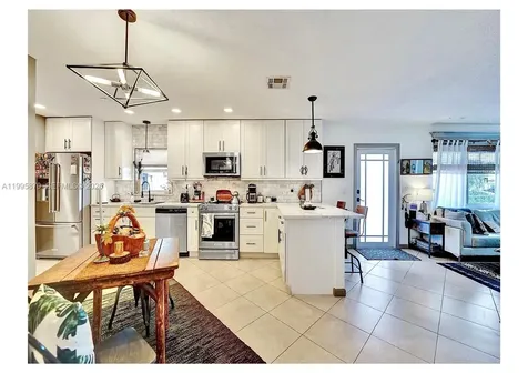 381 NE 42nd Street Oakland Park FL 33334