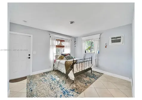 381 NE 42nd Street Oakland Park FL 33334