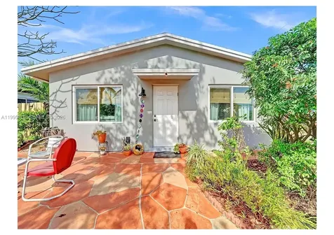 381 NE 42nd Street Oakland Park FL 33334