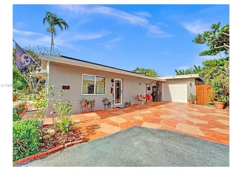381 NE 42nd Street Oakland Park FL 33334