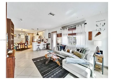 381 NE 42nd Street Oakland Park FL 33334