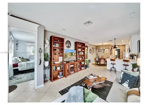 381 NE 42nd Street Oakland Park FL 33334