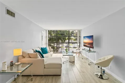 600 Parkview Drive Hallandale Beach FL 33009