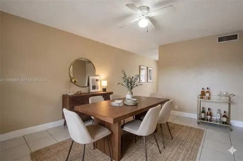 4061 N Dixie Highway Oakland Park FL 33334