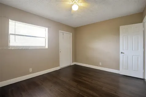 4061 N Dixie Highway Oakland Park FL 33334